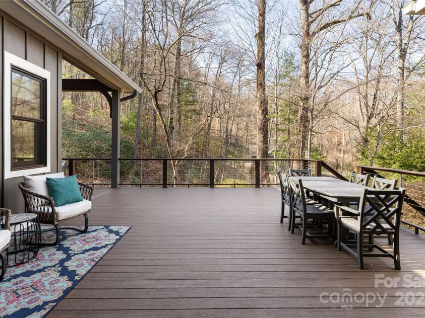 28 Woodland Aster Way, Asheville, NC 28804.  MLS# CAR4212425, YatesRealty ID 26479. Spacious sun-deck with room to entertain