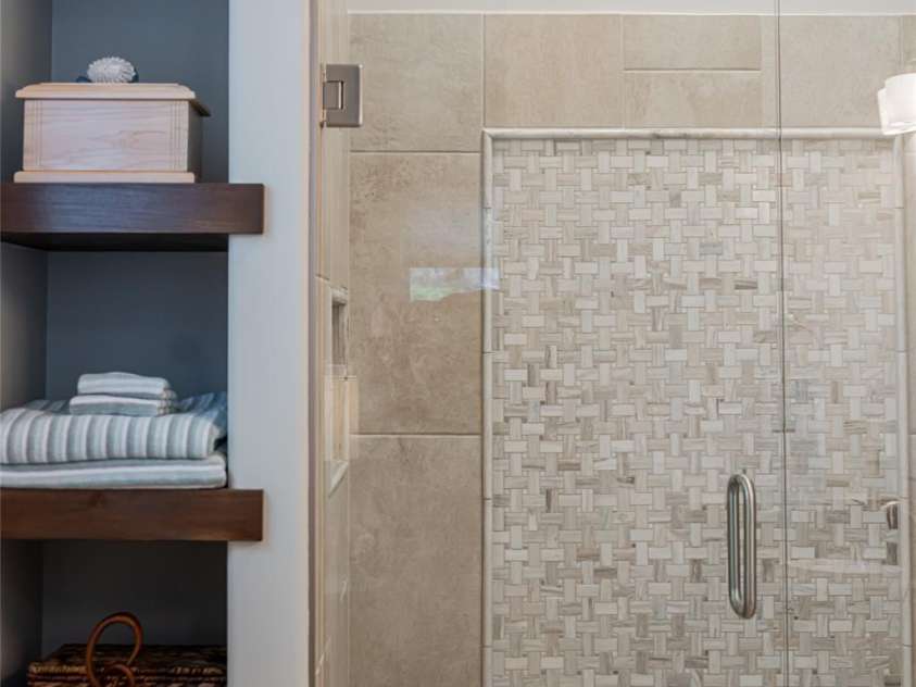 28 Woodland Aster Way, Asheville, NC 28804.  MLS# CAR4212425, YatesRealty ID 26479. Tilework throughout