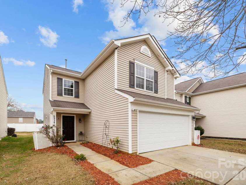 6924 Haines Mill Road, Charlotte, NC 28273.  MLS# CAR4325239, YatesRealty ID 2648. 