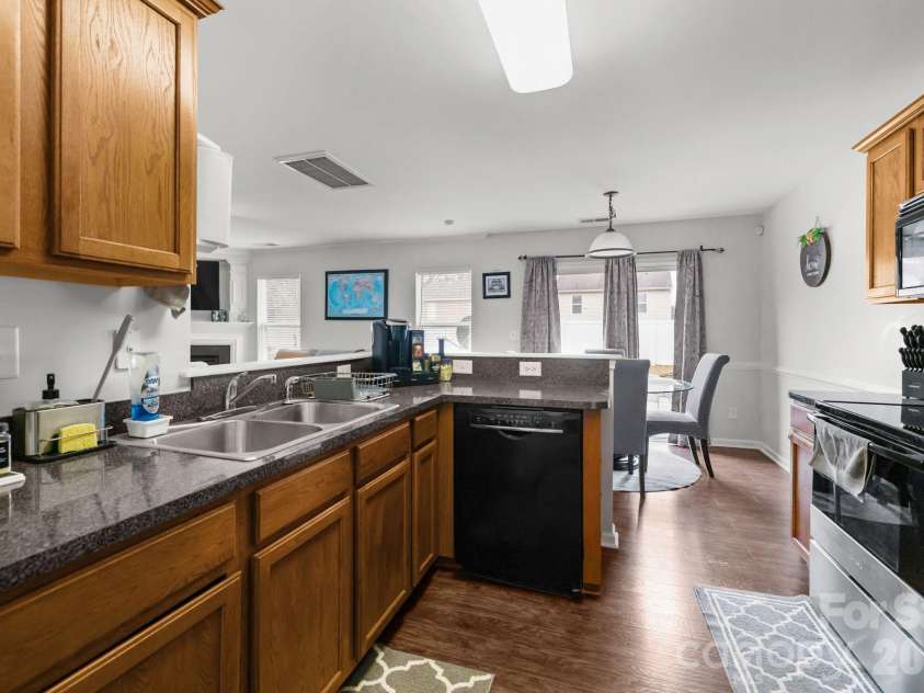 6924 Haines Mill Road, Charlotte, NC 28273.  MLS# CAR4325239, YatesRealty ID 2648. 