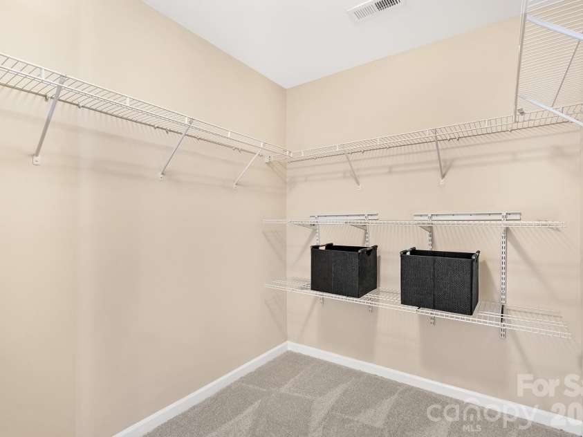 5110 Dragonfly Lane, Charlotte, NC 28277.  MLS# CAR4382717, YatesRealty ID 26480. Master Closet