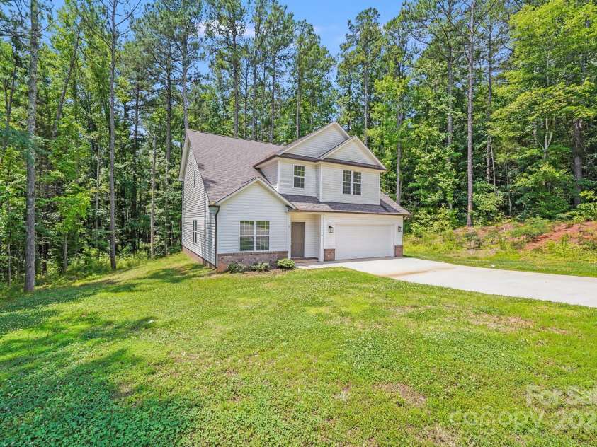 2612 Cold Springs Road, Concord, NC 28025.  MLS# CAR4268380, YatesRealty ID 26481. 