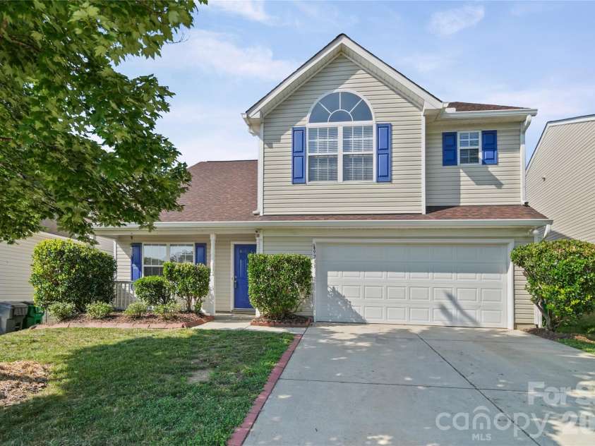 9233 Simonton Drive, Charlotte, NC 28269.  MLS# CAR4384205, YatesRealty ID 26481. Front view