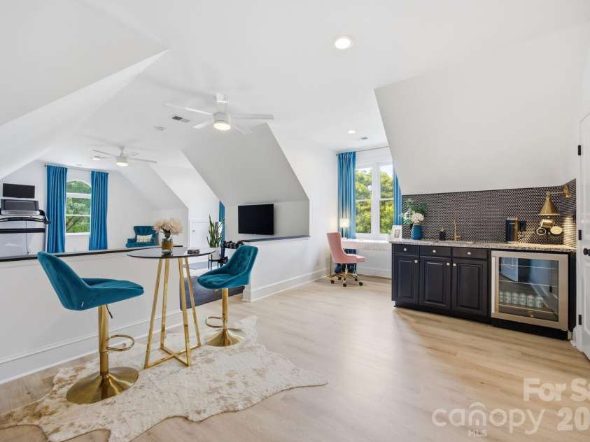 18620 Town Harbour Road, Cornelius, NC 28031.  MLS# CAR4384291, YatesRealty ID 26483. 