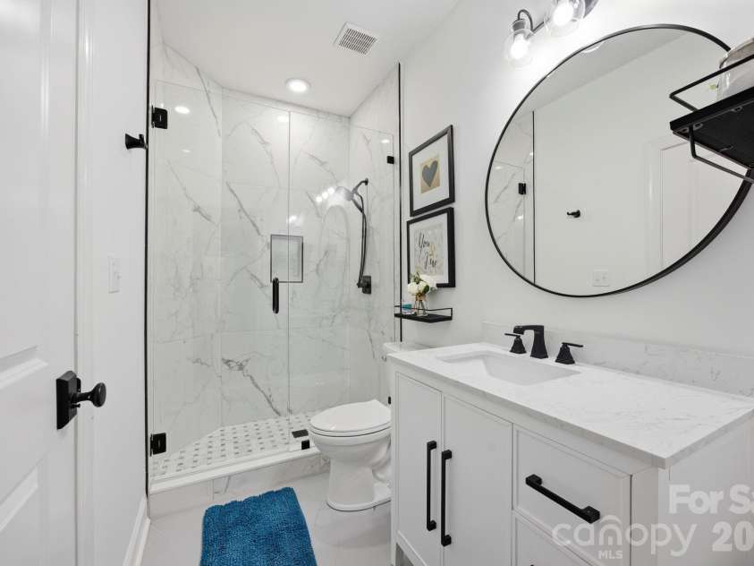 18620 Town Harbour Road, Cornelius, NC 28031.  MLS# CAR4384291, YatesRealty ID 26483. 