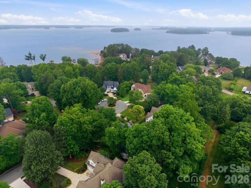 18620 Town Harbour Road, Cornelius, NC 28031.  MLS# CAR4384291, YatesRealty ID 26483. 