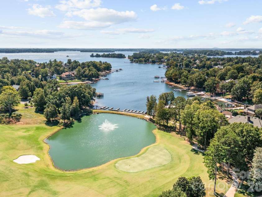 18620 Town Harbour Road, Cornelius, NC 28031.  MLS# CAR4384291, YatesRealty ID 26483. 