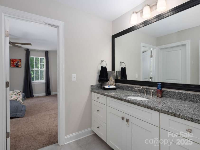 4237 Island Fox Lane, Denver, NC 28037.  MLS# CAR4268988, YatesRealty ID 26483. 