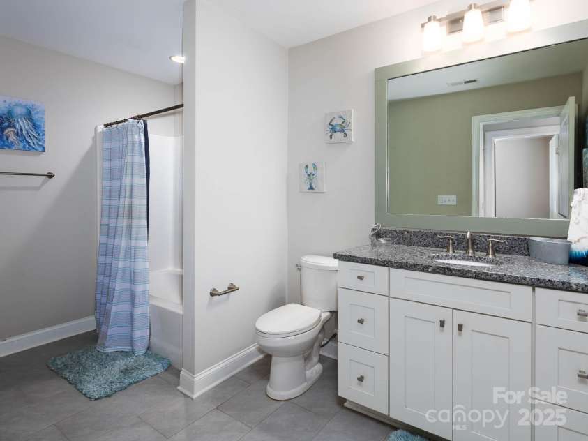 4237 Island Fox Lane, Denver, NC 28037.  MLS# CAR4268988, YatesRealty ID 26483. 