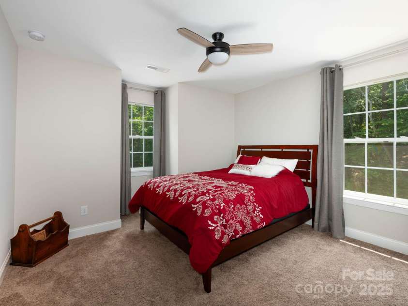 4237 Island Fox Lane, Denver, NC 28037.  MLS# CAR4268988, YatesRealty ID 26483. 