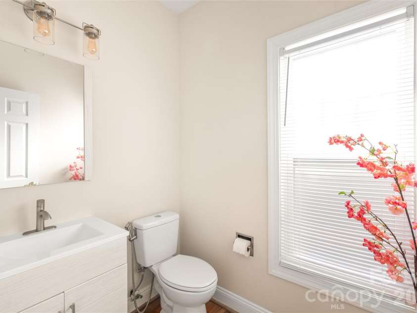 14137 Wild Elm Road, Charlotte, NC 28277.  MLS# CAR4384245, YatesRealty ID 26484. 