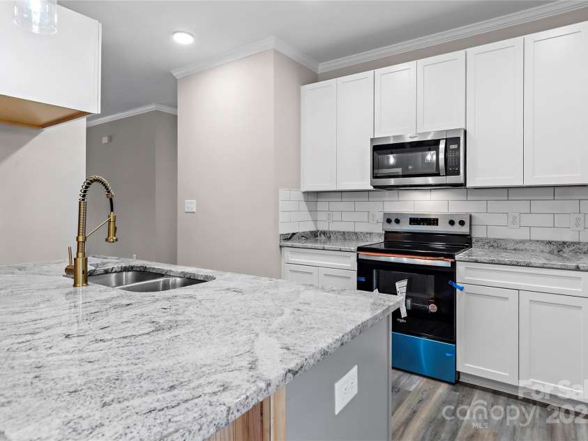 448 Jada Drive, Lexington, NC 27295.  MLS# CAR4274847, YatesRealty ID 26484. 