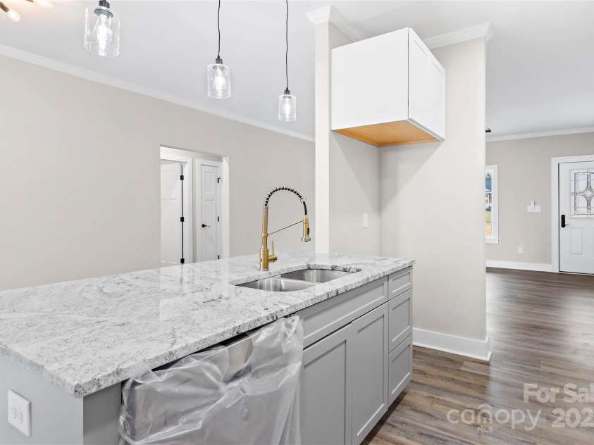 448 Jada Drive, Lexington, NC 27295.  MLS# CAR4274847, YatesRealty ID 26484. 