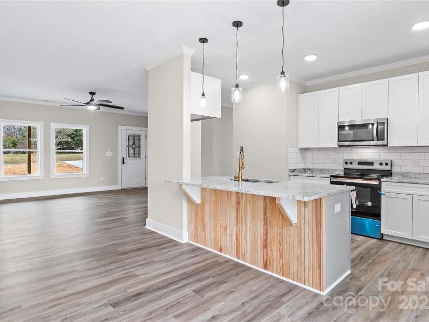 448 Jada Drive, Lexington, NC 27295.  MLS# CAR4274847, YatesRealty ID 26484. 