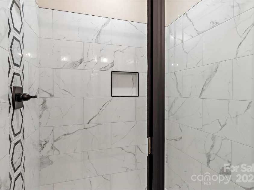 448 Jada Drive, Lexington, NC 27295.  MLS# CAR4274847, YatesRealty ID 26484. 