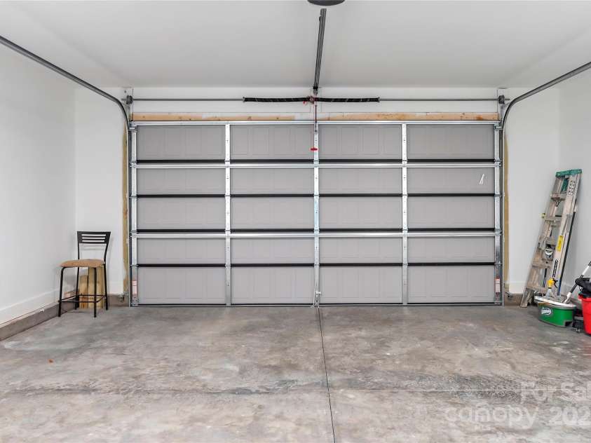 448 Jada Drive, Lexington, NC 27295.  MLS# CAR4274847, YatesRealty ID 26484. 