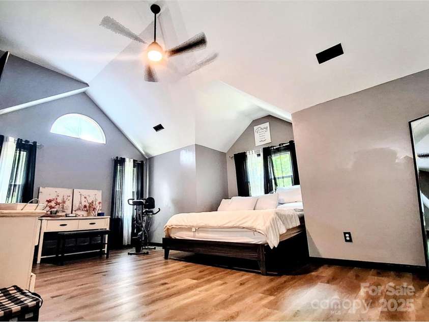 3616 Fair Oaks Place, Concord, NC 28027.  MLS# CAR4275596, YatesRealty ID 26485. Primary Suite