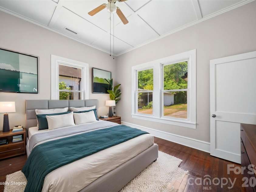 204 East Avenue, Kannapolis, NC 28083.  MLS# CAR4383991, YatesRealty ID 26488. 
