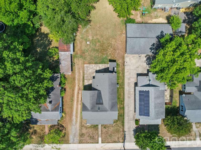 204 East Avenue, Kannapolis, NC 28083.  MLS# CAR4383991, YatesRealty ID 26488. 