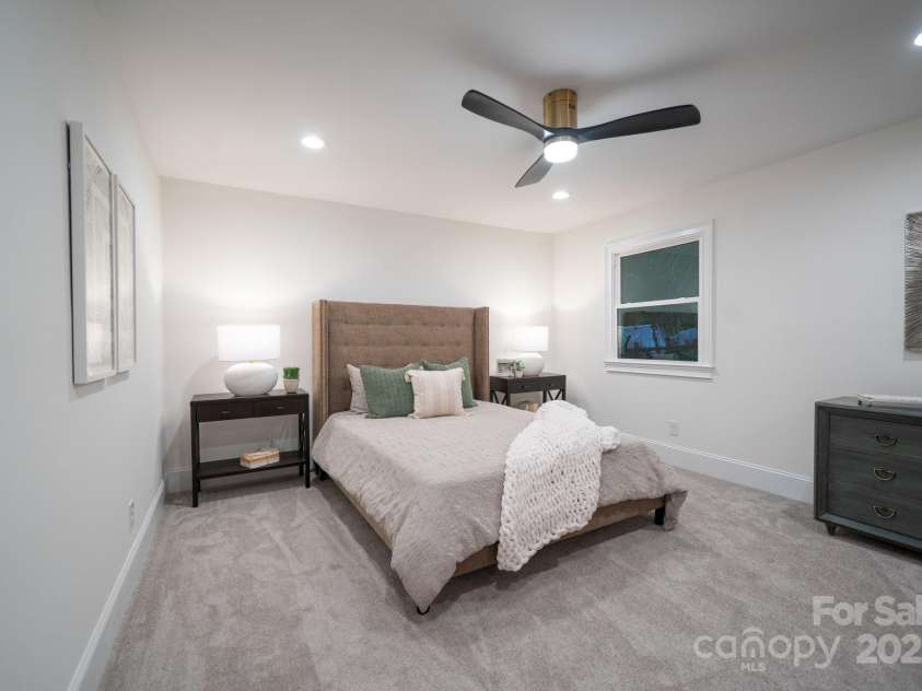 4901 Pine Ridge Road, Charlotte, NC 28226.  MLS# CAR4278391, YatesRealty ID 26490. 2nd Primary Bedroom