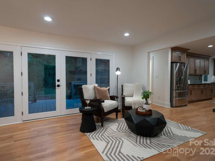 4901 Pine Ridge Road, Charlotte, NC 28226.  MLS# CAR4278391, YatesRealty ID 26490. 