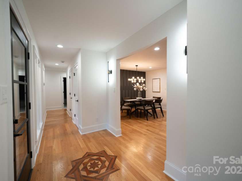 4901 Pine Ridge Road, Charlotte, NC 28226.  MLS# CAR4278391, YatesRealty ID 26490. Front Entry