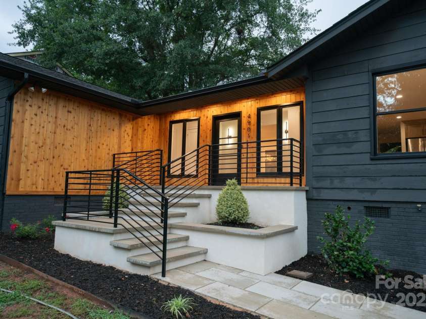 4901 Pine Ridge Road, Charlotte, NC 28226.  MLS# CAR4278391, YatesRealty ID 26490. Hardscape Porch