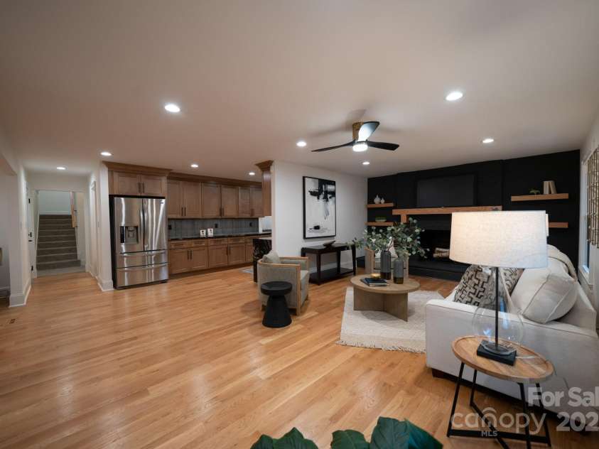 4901 Pine Ridge Road, Charlotte, NC 28226.  MLS# CAR4278391, YatesRealty ID 26490. Living and Kitchen 