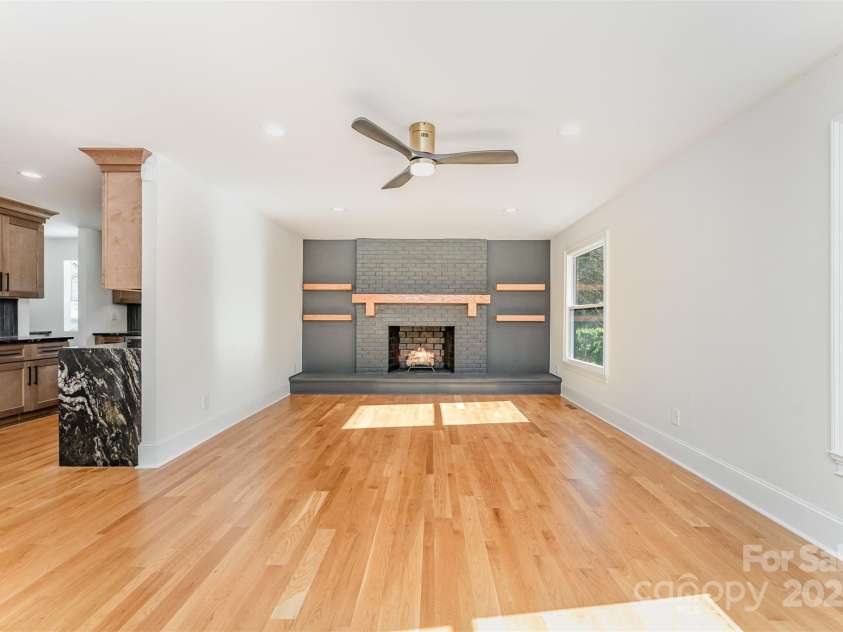 4901 Pine Ridge Road, Charlotte, NC 28226.  MLS# CAR4278391, YatesRealty ID 26490. Living Room
