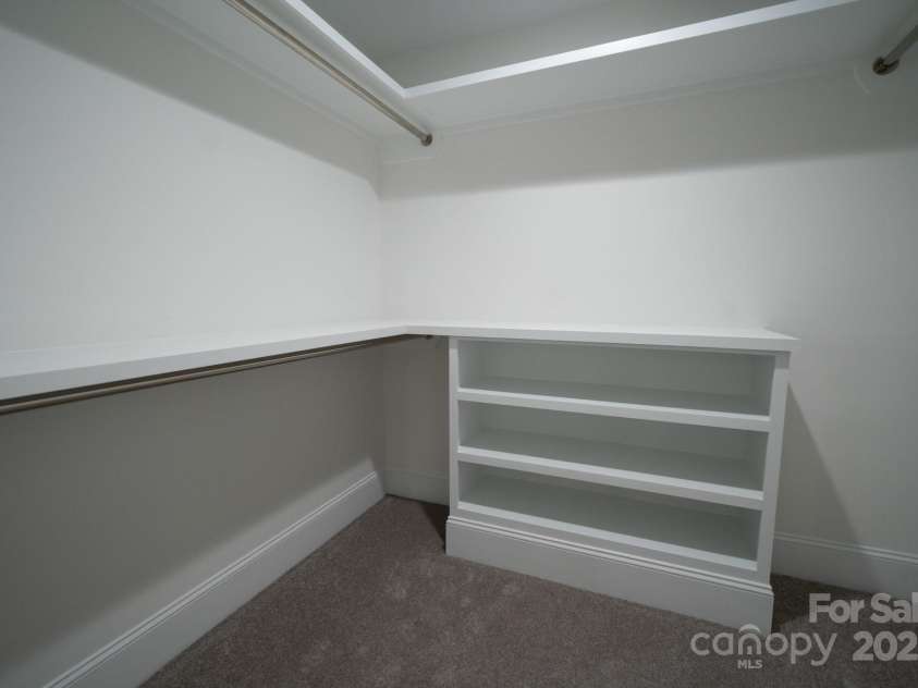4901 Pine Ridge Road, Charlotte, NC 28226.  MLS# CAR4278391, YatesRealty ID 26490. Main Primary Closet