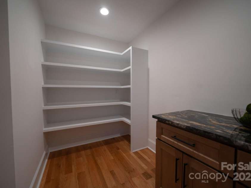 4901 Pine Ridge Road, Charlotte, NC 28226.  MLS# CAR4278391, YatesRealty ID 26490. Pantry