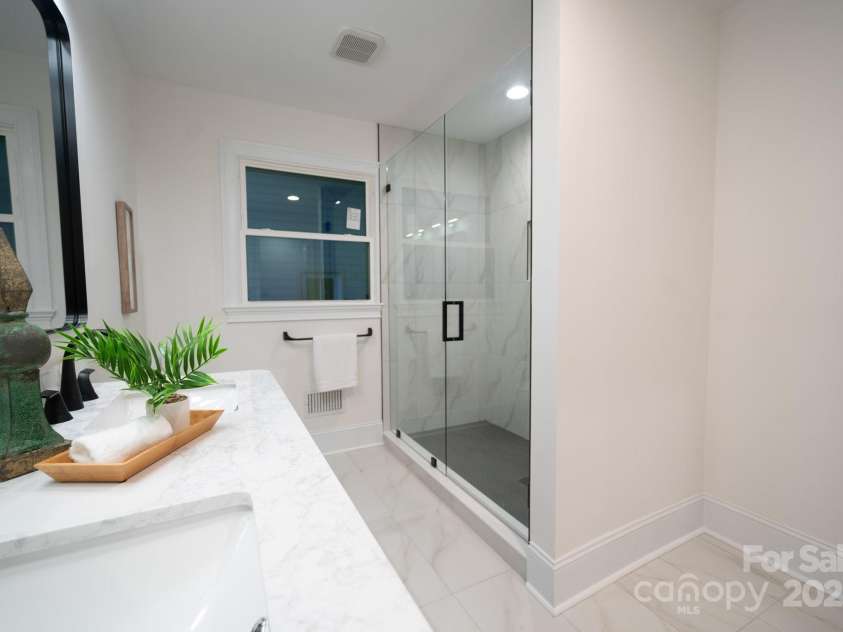 4901 Pine Ridge Road, Charlotte, NC 28226.  MLS# CAR4278391, YatesRealty ID 26490. Second Primary Bath