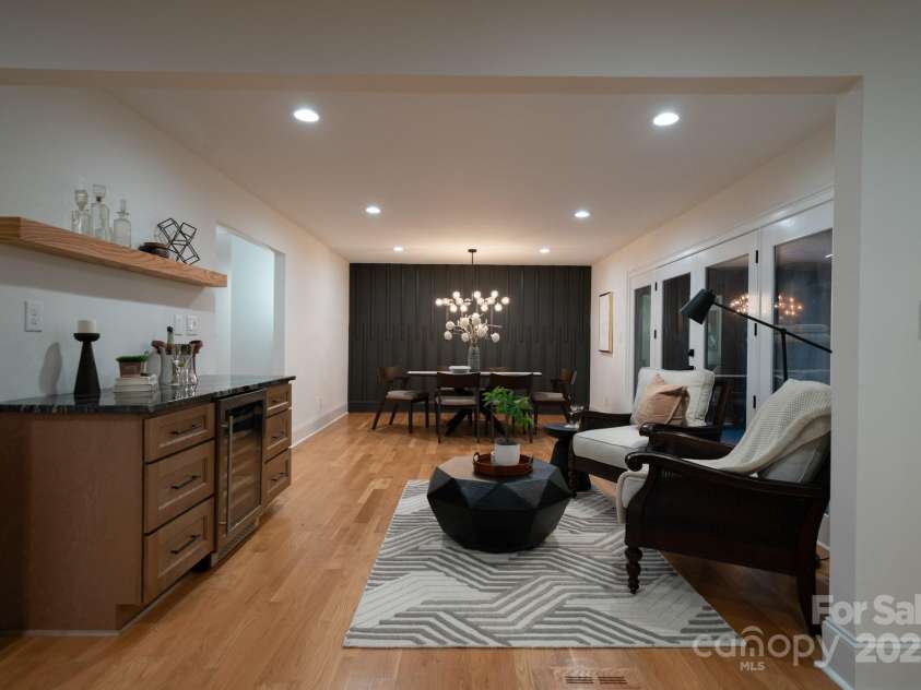 4901 Pine Ridge Road, Charlotte, NC 28226.  MLS# CAR4278391, YatesRealty ID 26490. Wet Bar and Dining Area