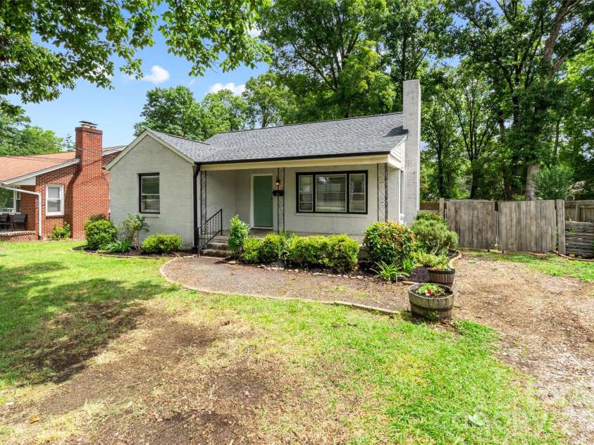 711 Rockwood Drive, Rock Hill, SC 29730.  MLS# CAR4387577, YatesRealty ID 26490. 