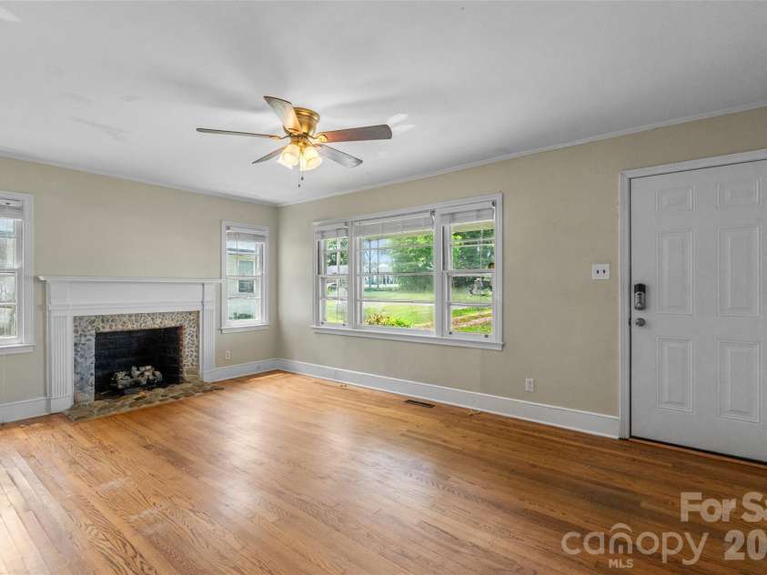 711 Rockwood Drive, Rock Hill, SC 29730.  MLS# CAR4387577, YatesRealty ID 26490. 