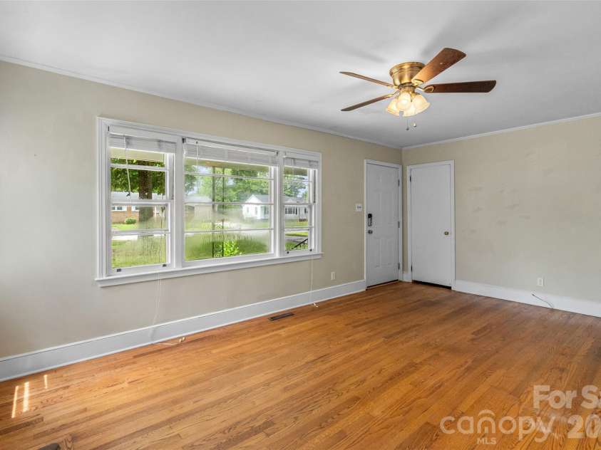 711 Rockwood Drive, Rock Hill, SC 29730.  MLS# CAR4387577, YatesRealty ID 26490. 