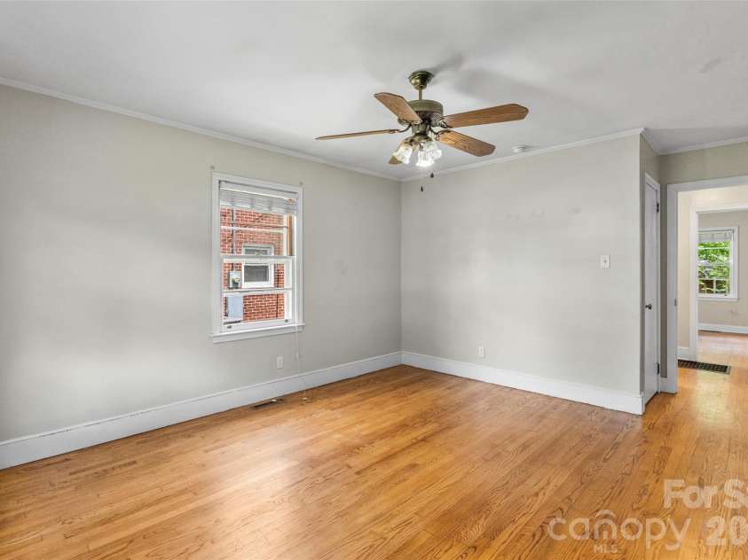 711 Rockwood Drive, Rock Hill, SC 29730.  MLS# CAR4387577, YatesRealty ID 26490. 