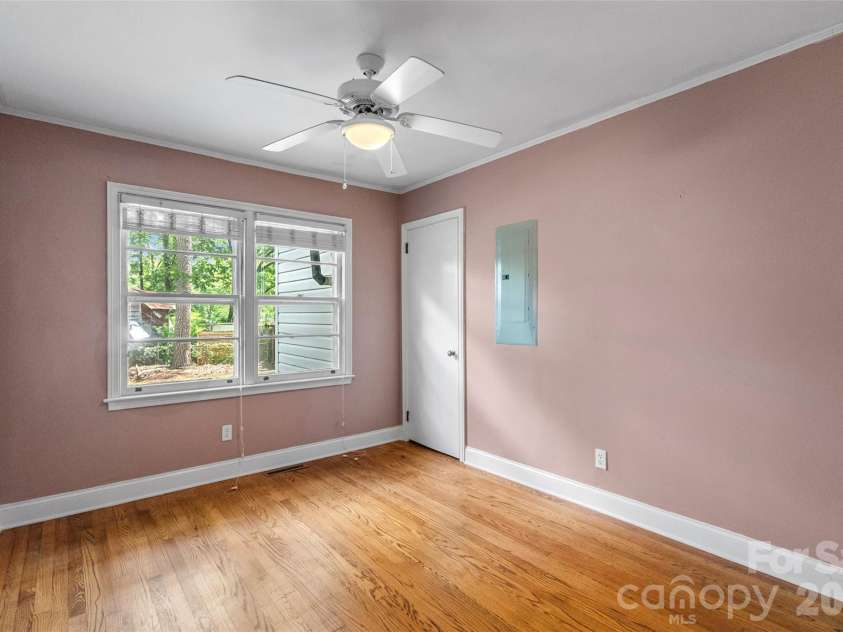 711 Rockwood Drive, Rock Hill, SC 29730.  MLS# CAR4387577, YatesRealty ID 26490. 