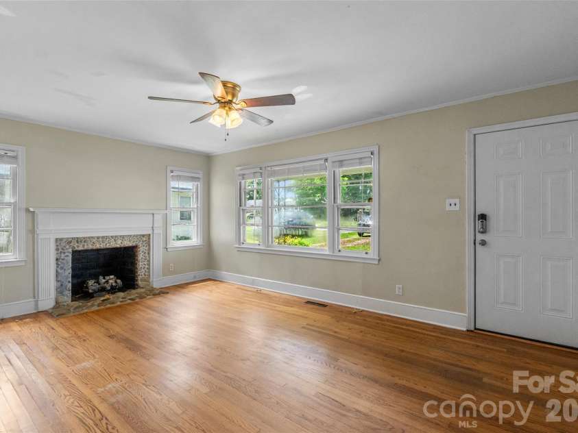 711 Rockwood Drive, Rock Hill, SC 29730.  MLS# CAR4387577, YatesRealty ID 26490. 