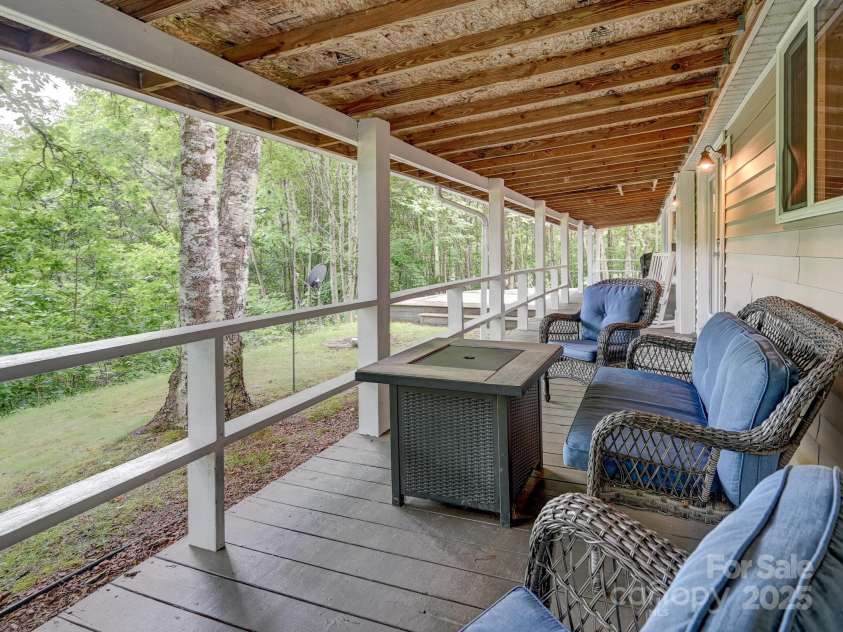 472 Hidden Valley Road, Clyde, NC 28721.  MLS# CAR4279135, YatesRealty ID 26491. 