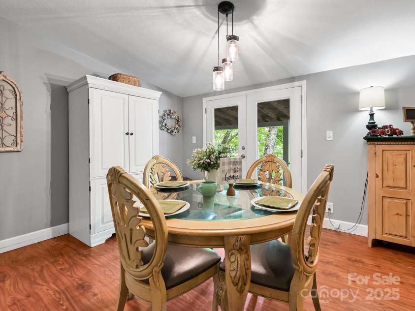 472 Hidden Valley Road, Clyde, NC 28721.  MLS# CAR4279135, YatesRealty ID 26491. 