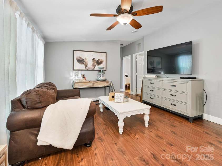 472 Hidden Valley Road, Clyde, NC 28721.  MLS# CAR4279135, YatesRealty ID 26491. 