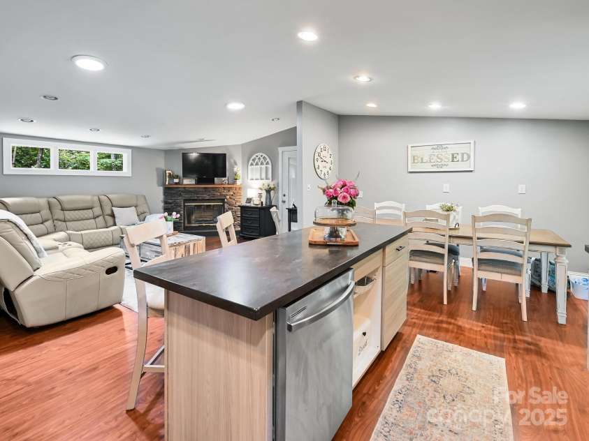 472 Hidden Valley Road, Clyde, NC 28721.  MLS# CAR4279135, YatesRealty ID 26491. 