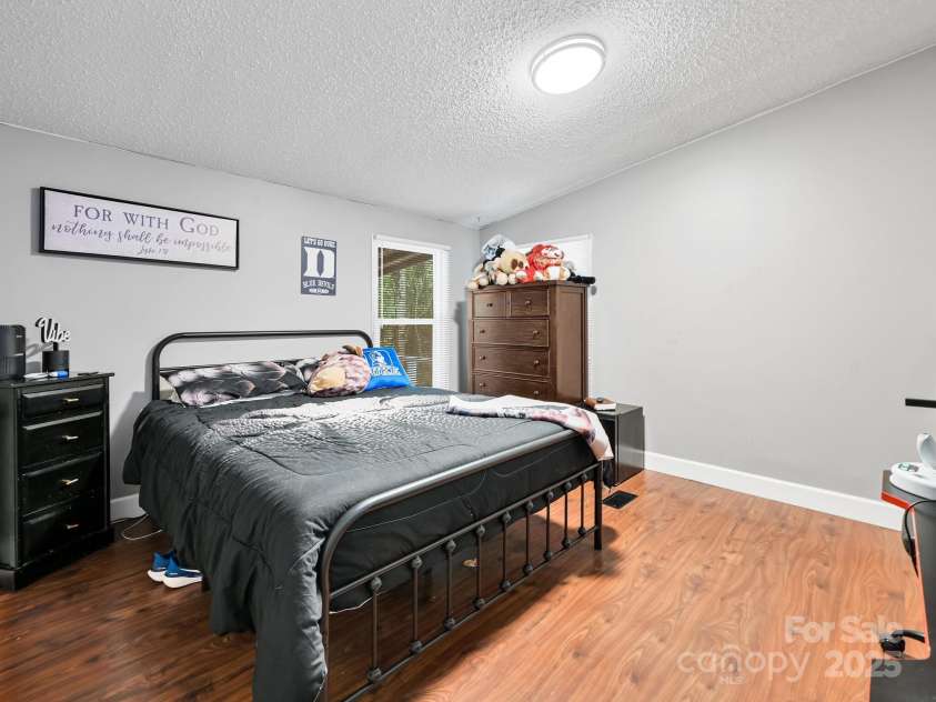 472 Hidden Valley Road, Clyde, NC 28721.  MLS# CAR4279135, YatesRealty ID 26491. 