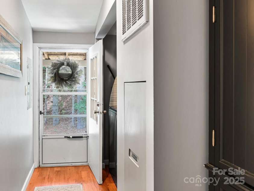 472 Hidden Valley Road, Clyde, NC 28721.  MLS# CAR4279135, YatesRealty ID 26491. 