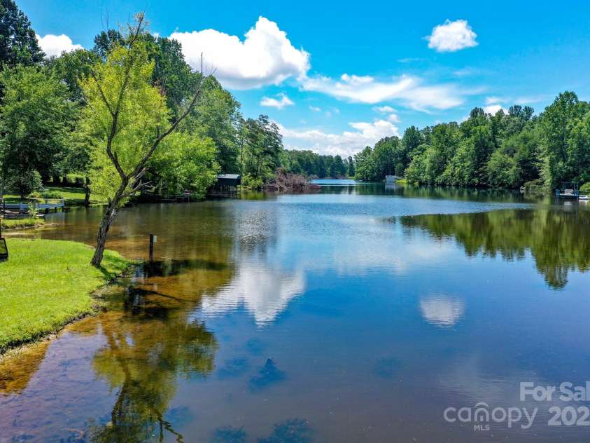 150 Navaho Trail, Rutherfordton, NC 28139.  MLS# CAR4279010, YatesRealty ID 26492. 