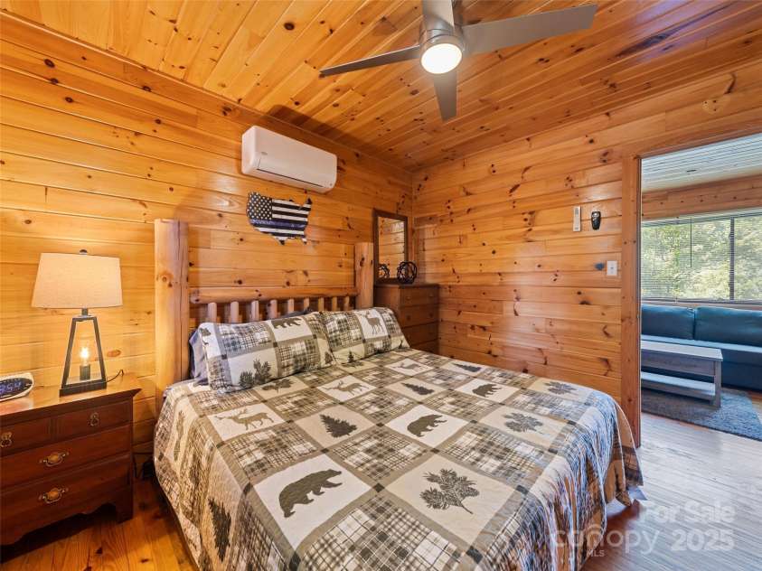 299 Blue Ridge Parkway, Bryson City, NC 28713.  MLS# CAR4281714, YatesRealty ID 26493. 