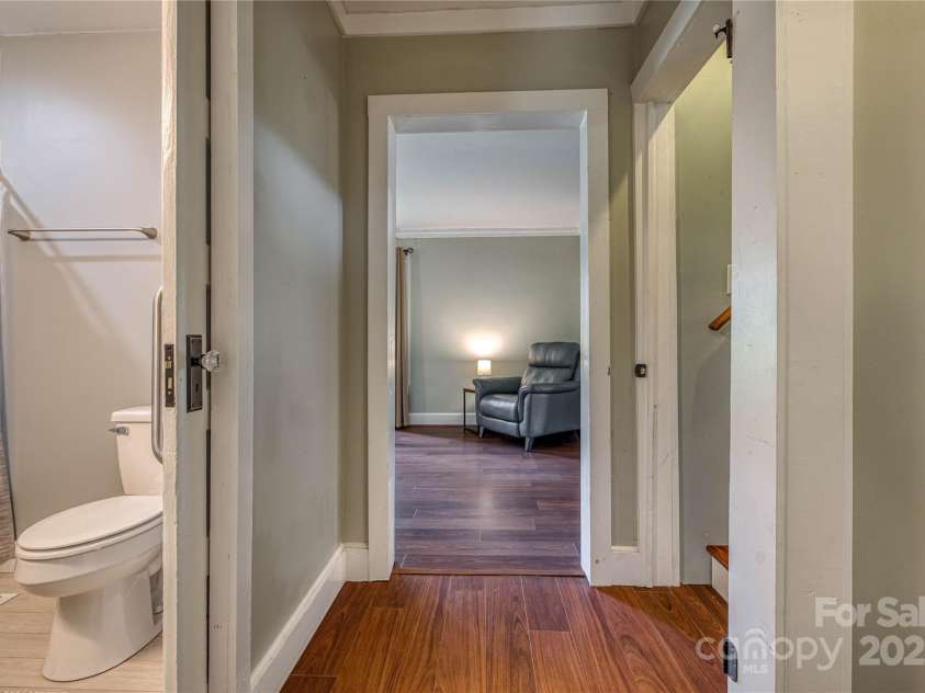 107 Burke Drive, Morganton, NC 28655.  MLS# CAR4281868, YatesRealty ID 26494. 