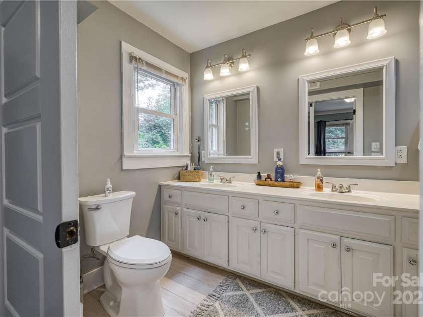 107 Burke Drive, Morganton, NC 28655.  MLS# CAR4281868, YatesRealty ID 26494. 