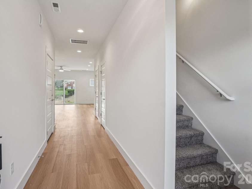 17 Bolton Street, Asheville, NC 28806.  MLS# CAR4344283, YatesRealty ID 26494. Photo similar- selections may be different